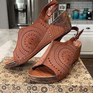 Avanti 2 Stepping Saddle Wedges